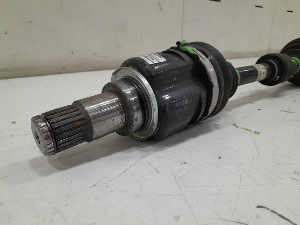 Transmision delantera izquierda toyota corolla (210)       ..