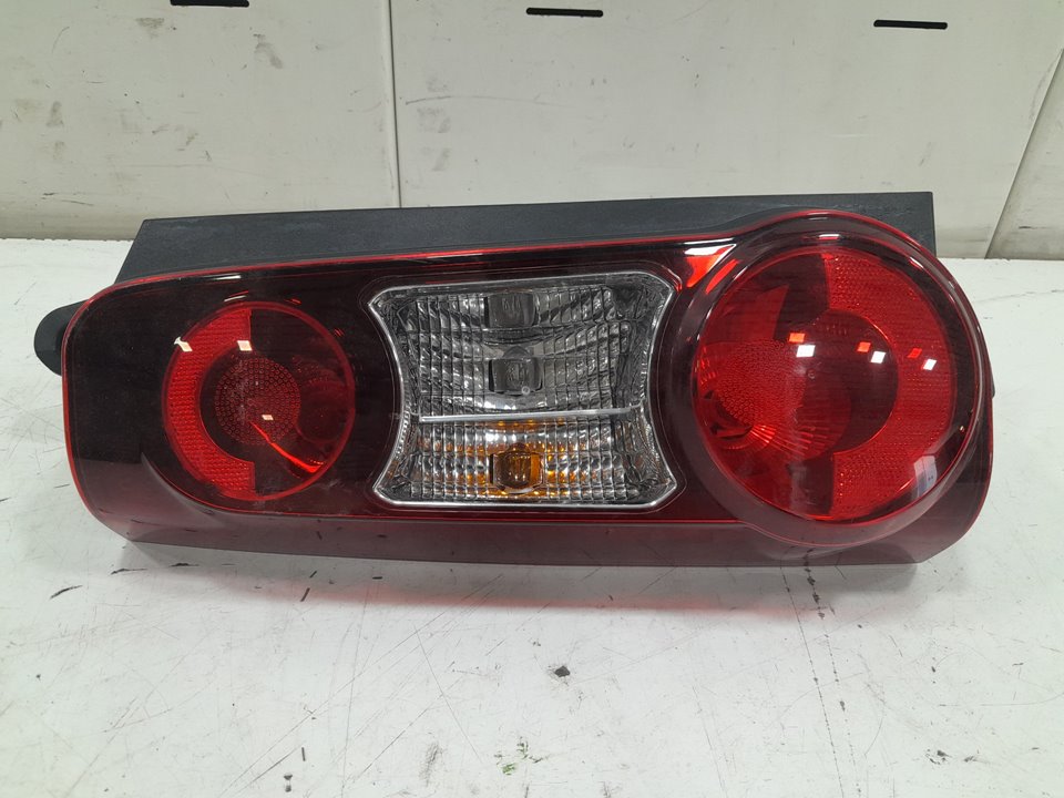 Piloto trasero izquierdo 1.6 hdi 16v