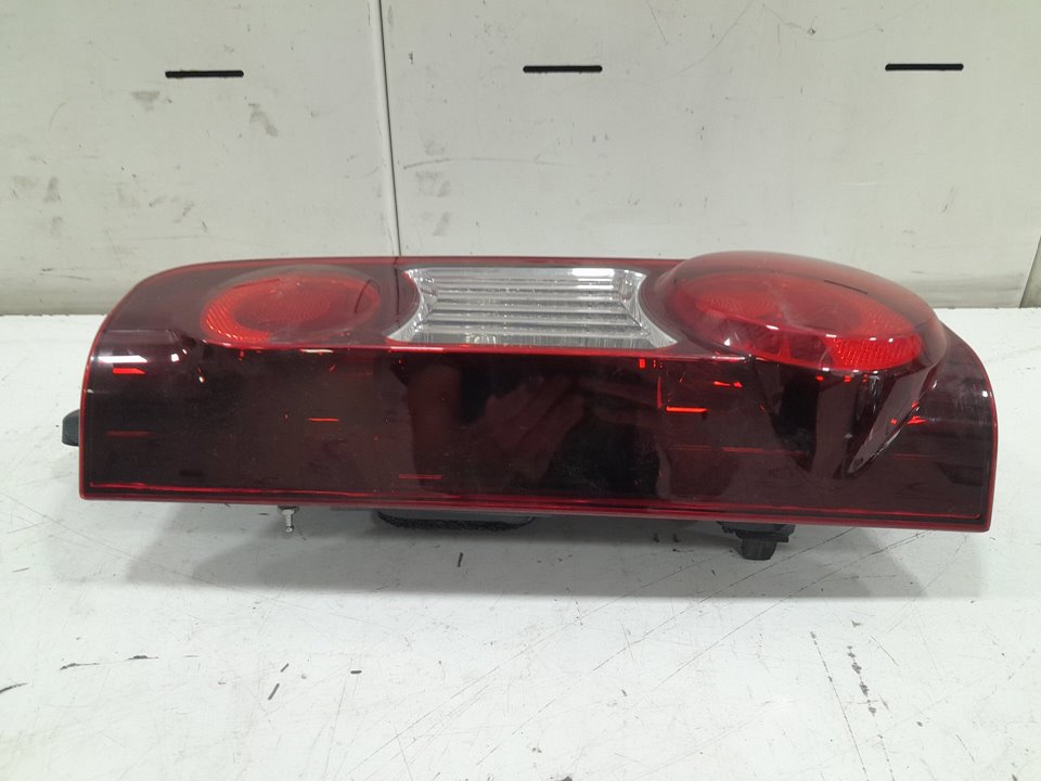 Piloto trasero izquierdo 1.6 hdi 16v