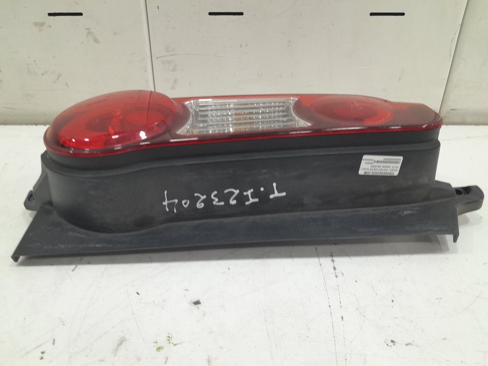 Piloto trasero izquierdo 1.6 hdi 16v