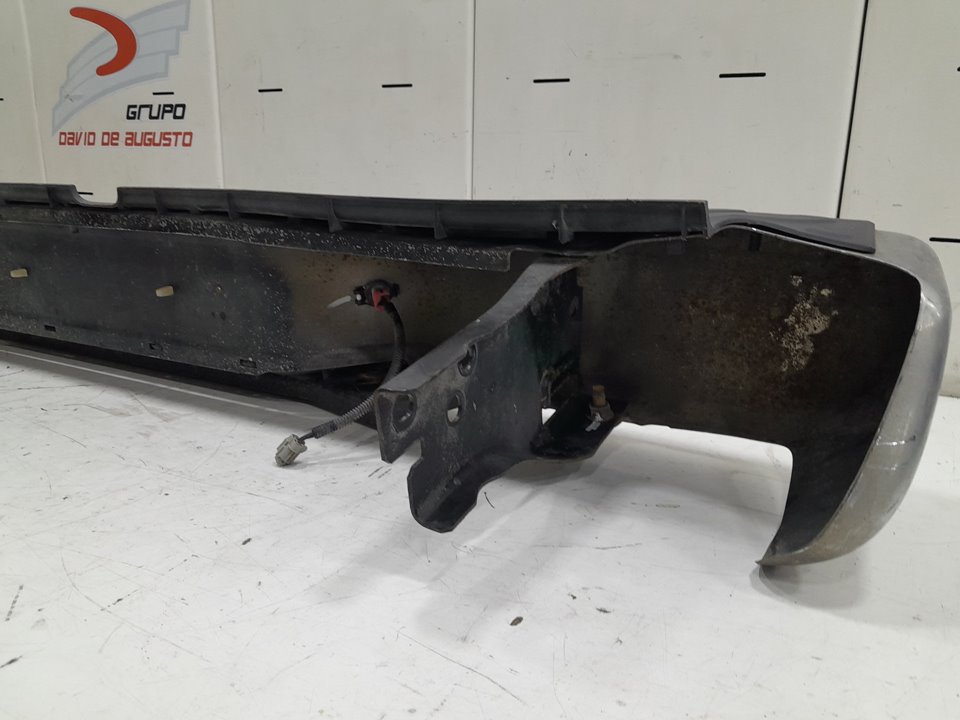 Paragolpes trasero nissan np300 navara 2.5 dci