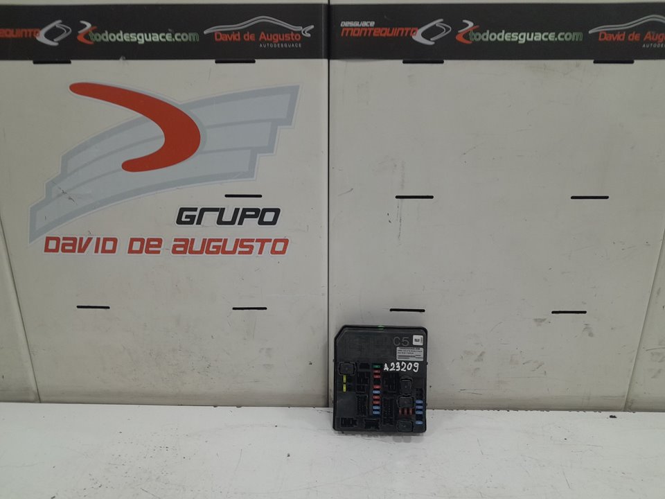 Caja reles / fusibles nissan juke 1.6