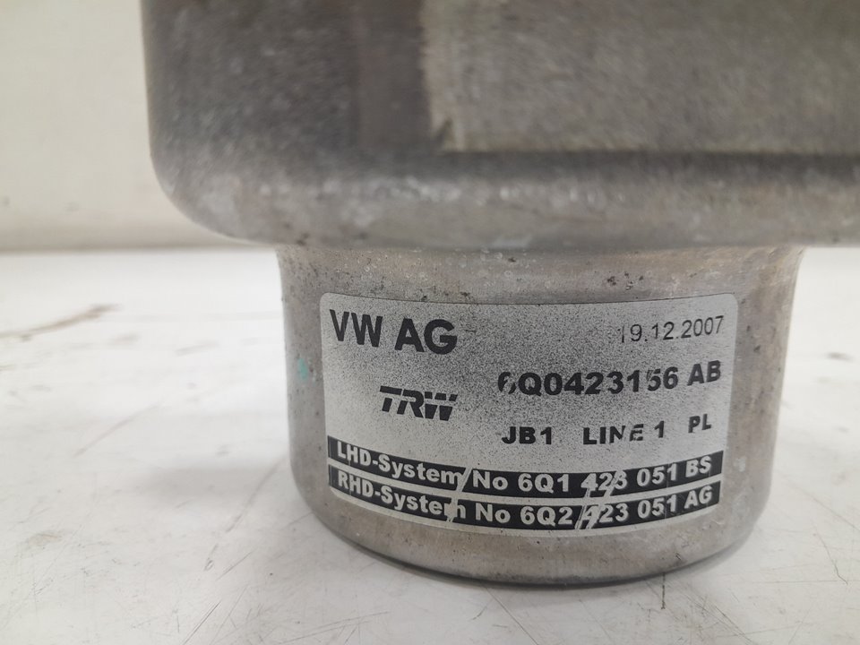 Bomba direccion skoda fabia i 1.4