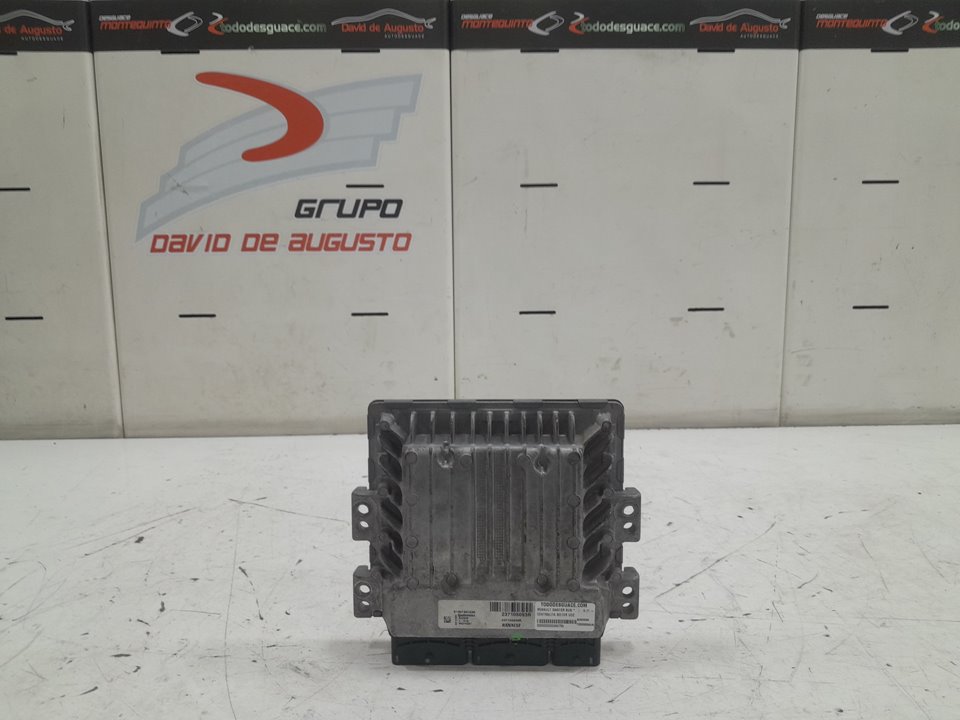 Centralita motor uce renault  master bus       0.11 - ... no identificado