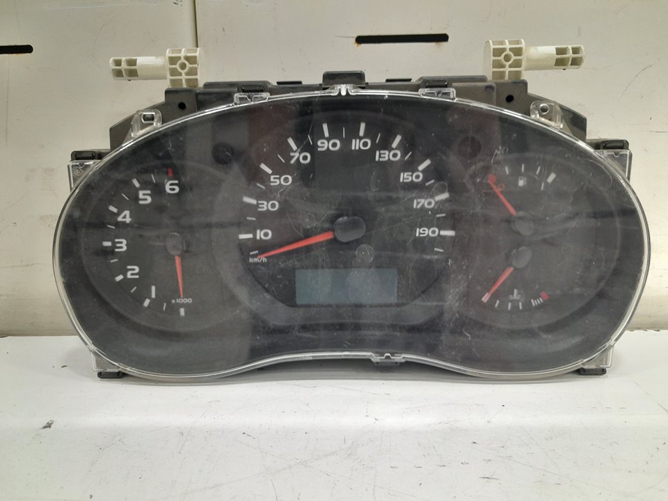 Cuadro instrumentos renault  master bus       0.11 - ... no identificado