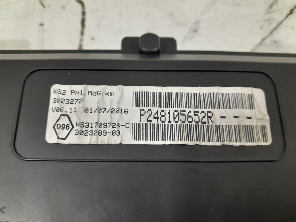 Cuadro instrumentos renault  master bus       0.11 - ... no identificado