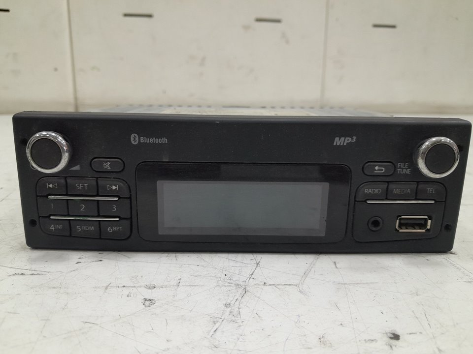 Sistema audio / radio cd renault  master bus       0.11 - ... no identificado