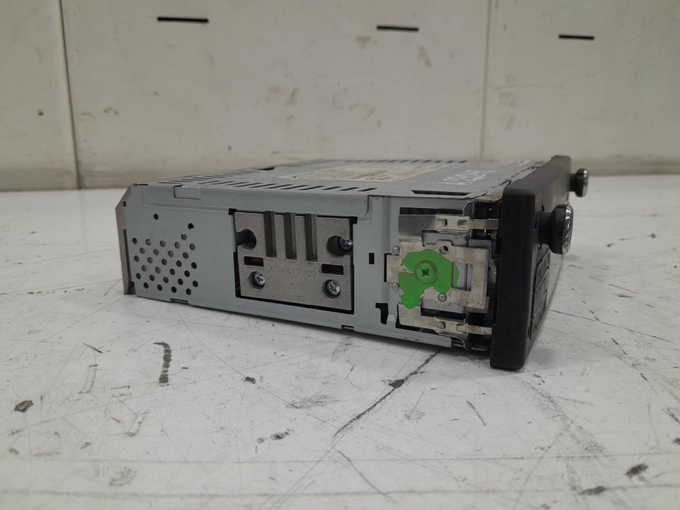 Sistema audio / radio cd renault  master bus       0.11 - ... no identificado