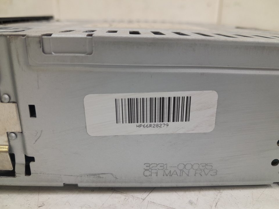 Sistema audio / radio cd renault  master bus       0.11 - ... no identificado