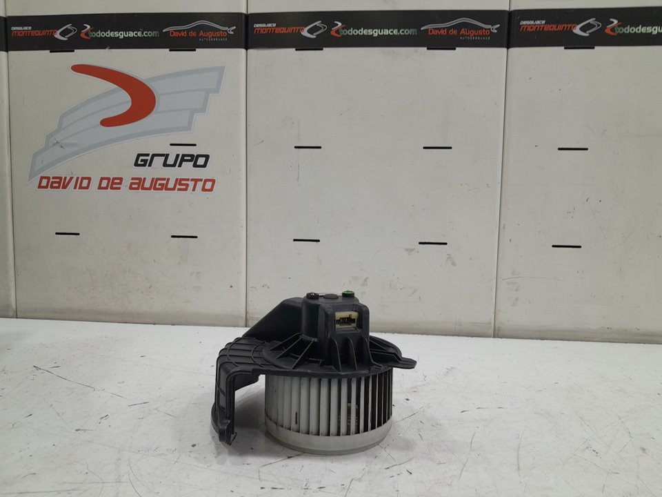 Motor calefaccion renault  master bus       0.11 - ... no identificado