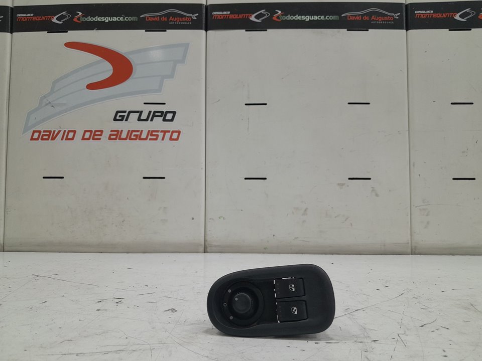 Mando elevalunas delantero izquierdo renault  master bus       0.11 - ... no identificado