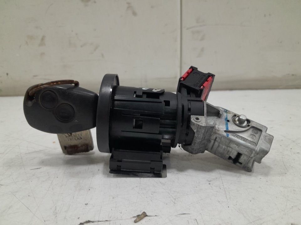 Antirrobo renault  master bus       0.11 - ... no identificado