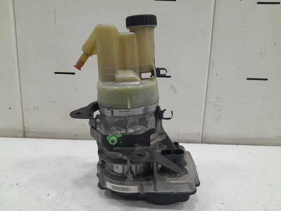 Bomba direccion renault  master bus       0.11 - ... no identificado