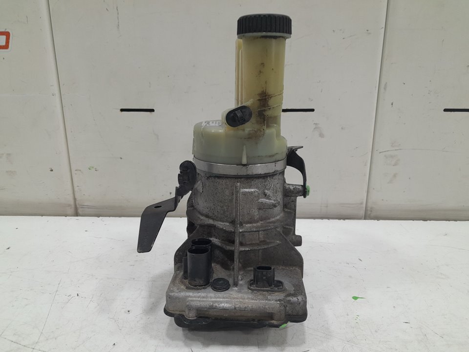 Bomba direccion renault  master bus       0.11 - ... no identificado