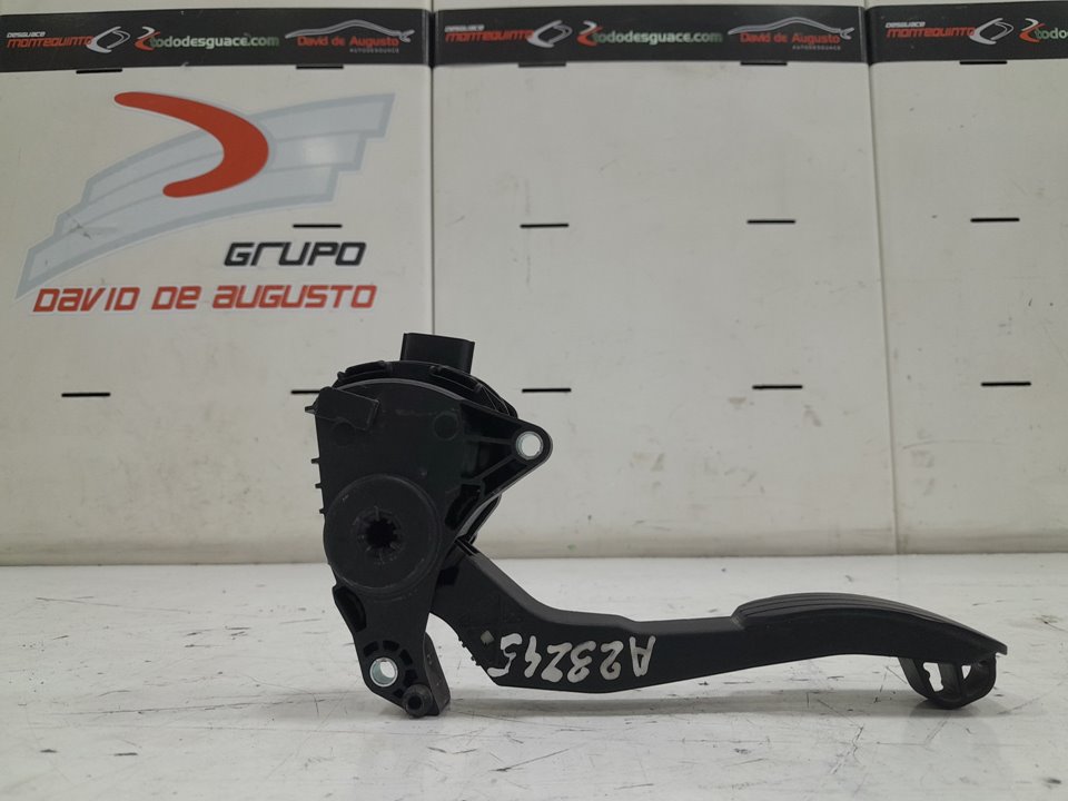 Potenciometro acelerador renault  master bus       0.11 - ... no identificado