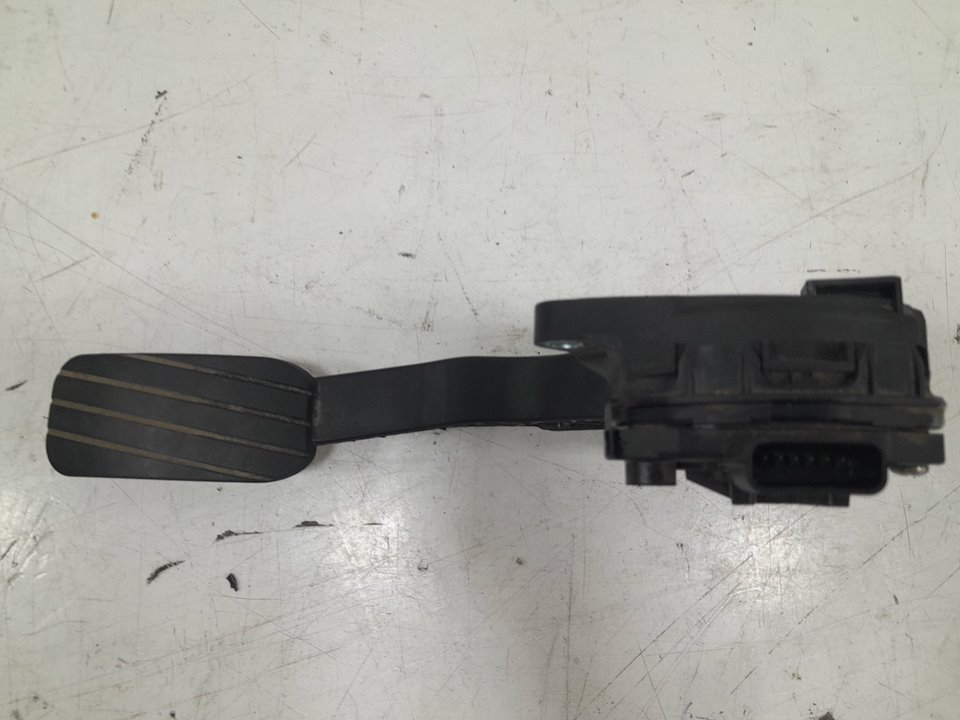 Potenciometro acelerador renault  master bus       0.11 - ... no identificado