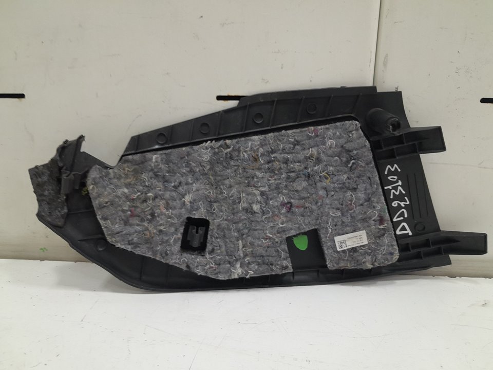 Carcasa derecha citroen c3 ii 1.2 thp 110