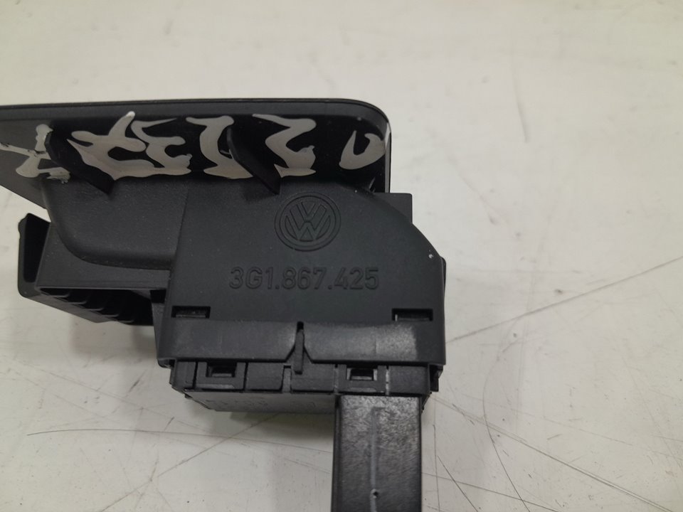Interruptor porton trasero volkswagen passat variant (3g5