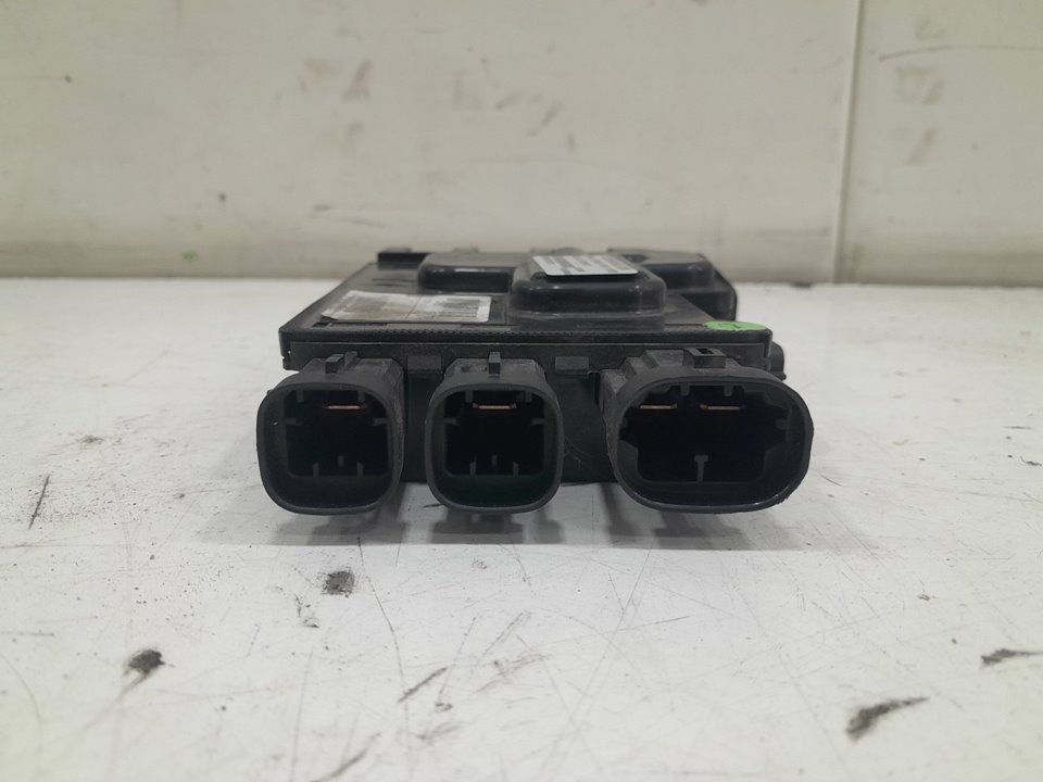 Modulo electronico renault megane iii fastback 1.5 dci (bz09 bz0d)