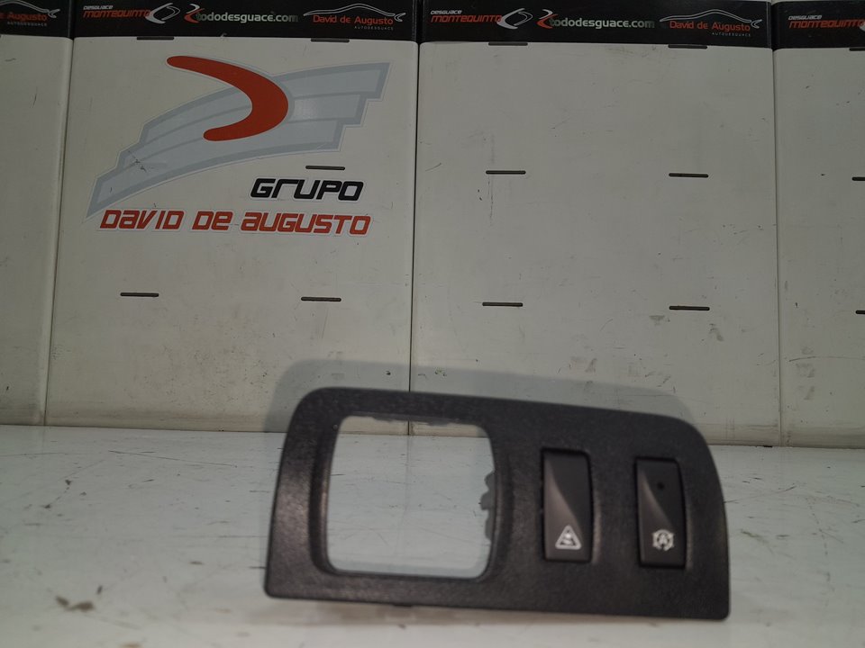 Botonera renault megane iii fastback 1.5 dci (bz09 bz0d)