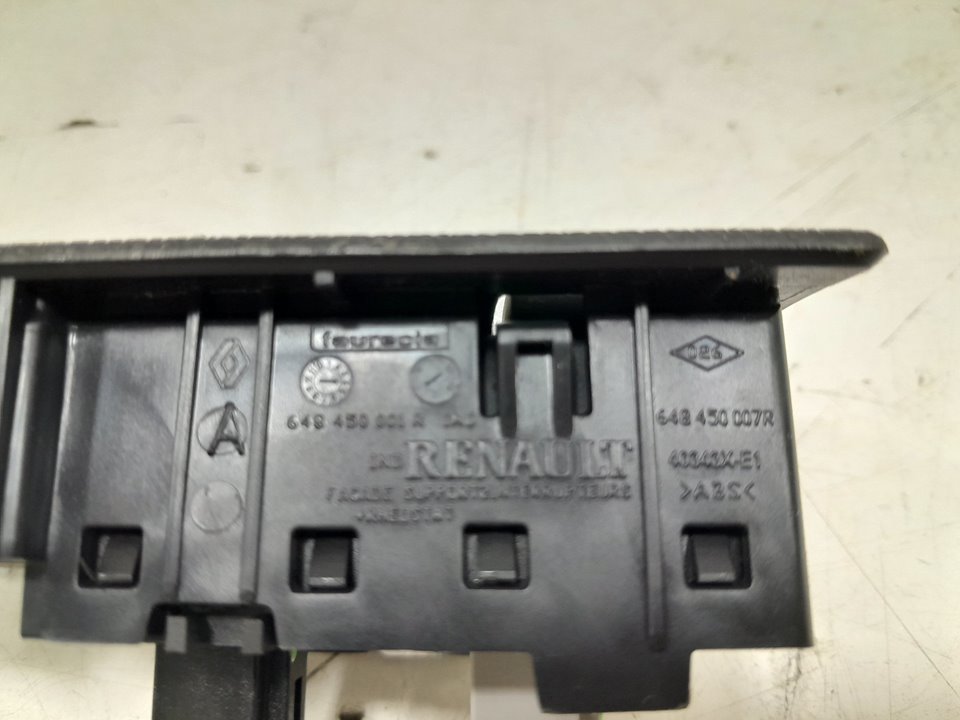 Botonera renault megane iii fastback 1.5 dci (bz09 bz0d)
