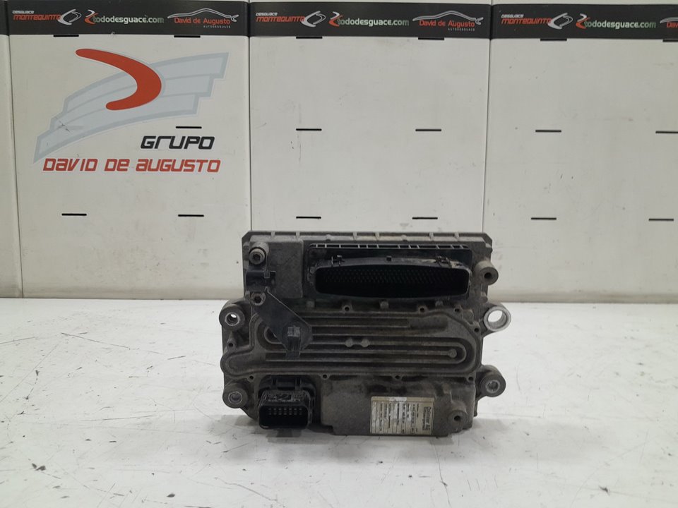 Centralita acm mercedes-benz mercedes actros bm 963.xxx 3-achser 25xx 6x2 szm l bigspace      06.12 - 12.19 no identificado