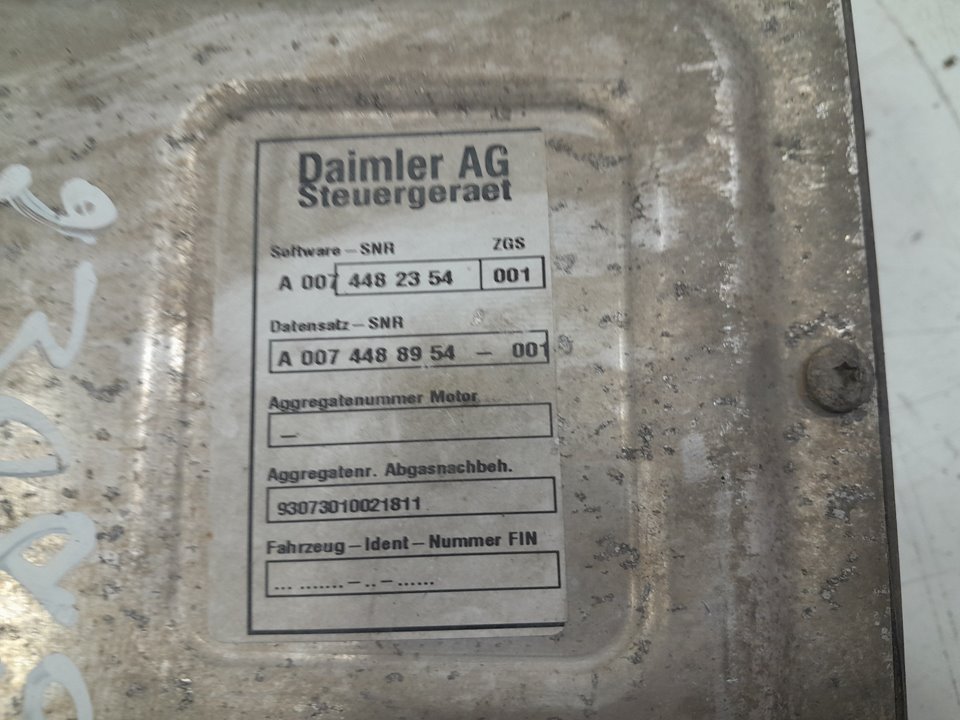 Centralita acm mercedes-benz mercedes actros bm 963.xxx 3-achser 25xx 6x2 szm l bigspace      06.12 - 12.19 no identificado