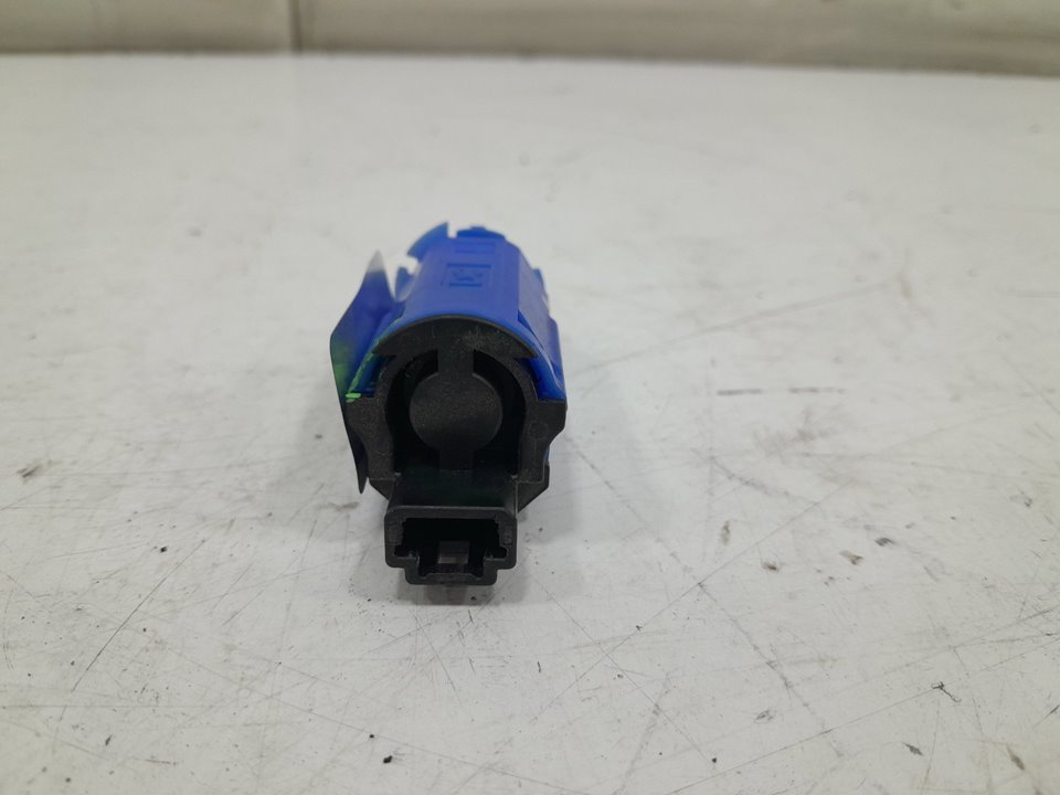 Sensor pedal embrague renault  master bus       0.11 - ... no identificado