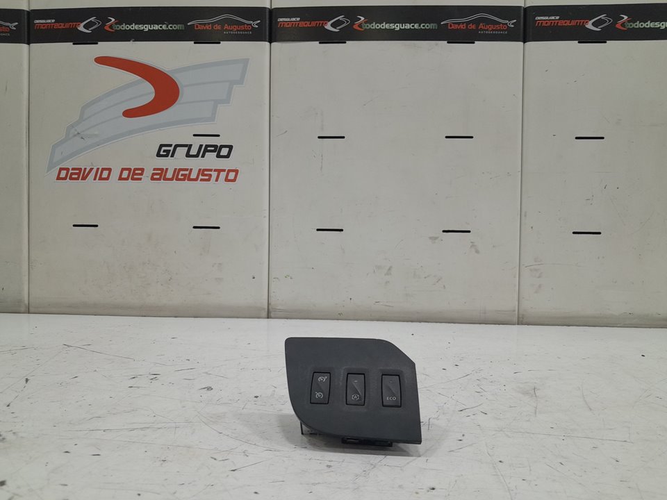 Botonera renault  master bus       0.11 - ... no identificado