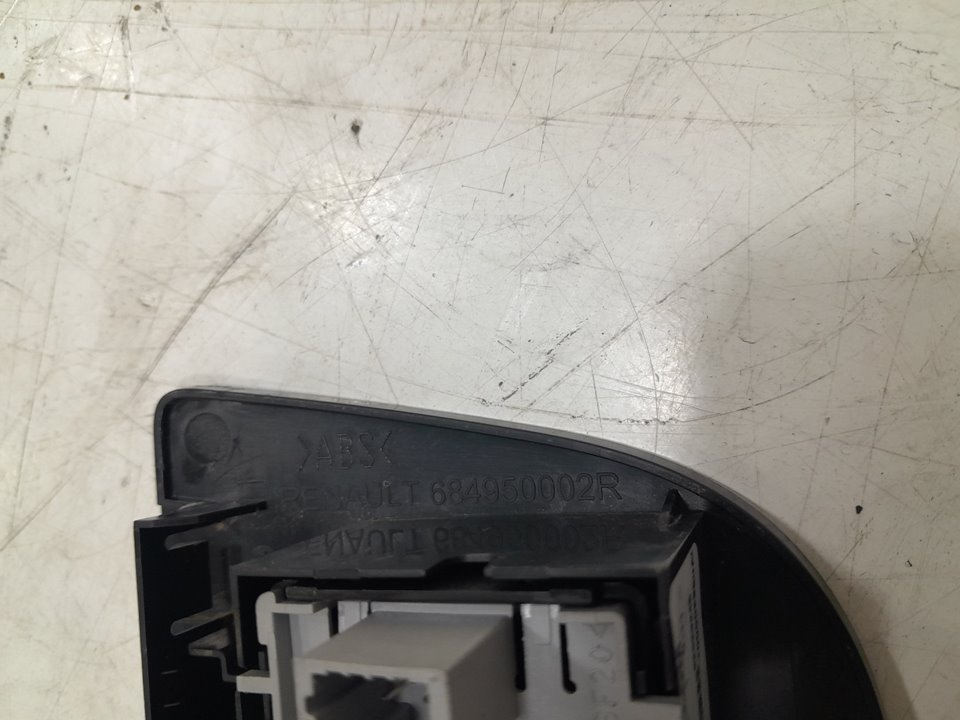 Botonera renault  master bus       0.11 - ... no identificado