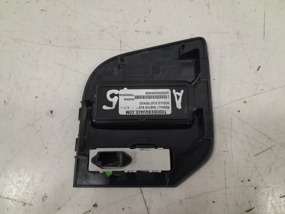 Modulo electronico renault  master bus       0.11 - ... no identificado