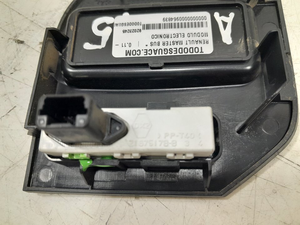 Modulo electronico renault  master bus       0.11 - ... no identificado