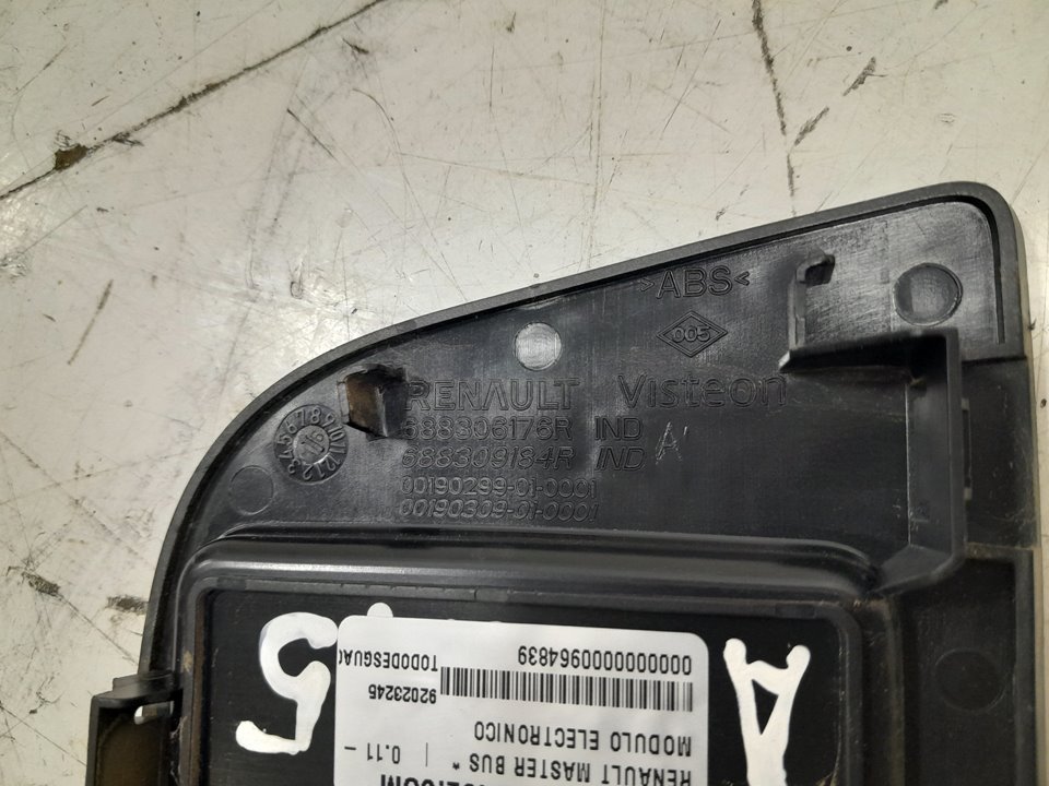 Modulo electronico renault  master bus       0.11 - ... no identificado