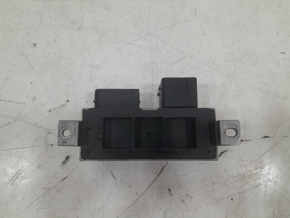 Unidad de control renault  master bus       0.11 - ... no identificado