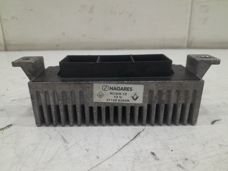 Unidad de control renault  master bus       0.11 - ... no identificado