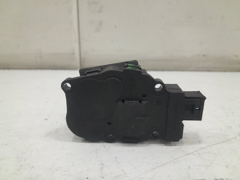 Actuador trampilla calefaccion renault  master bus       0.11 - ... no identificado