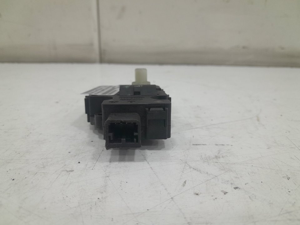 Actuador trampilla calefaccion renault  master bus       0.11 - ... no identificado
