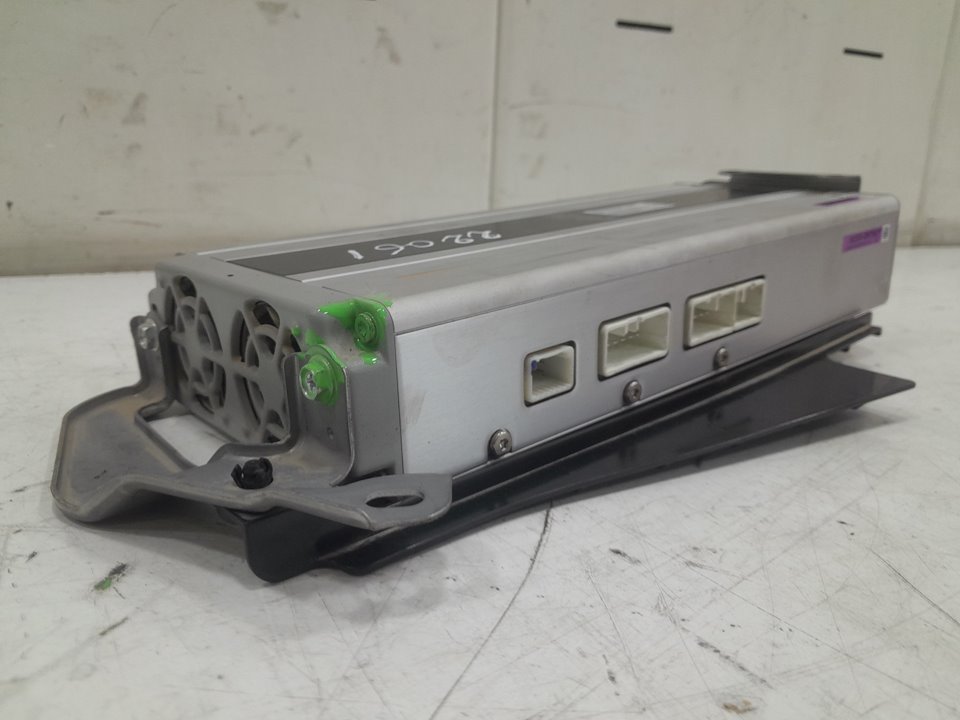 Amplificador de sonido lexus is220 sport+nav      01
