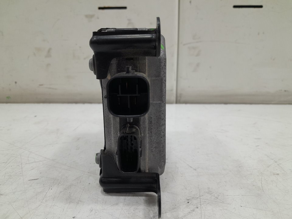 Centralita asr lexus is220 sport+nav      01