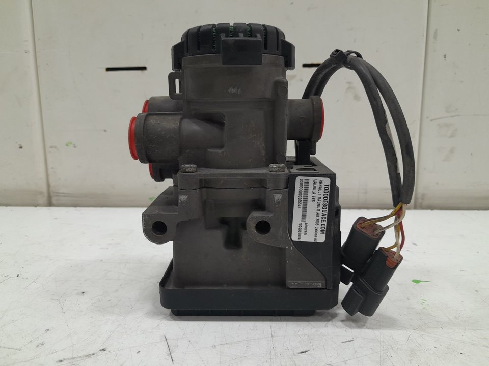 Valvula ebs renault  magnum ab 2005 cabina adel.tractor semirr. gv     4x2    4xx.18 gran espacio      12.06 - 12.09 no identifi