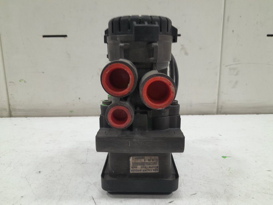 Valvula ebs renault  magnum ab 2005 cabina adel.tractor semirr. gv     4x2    4xx.18 gran espacio      12.06 - 12.09 no identifi