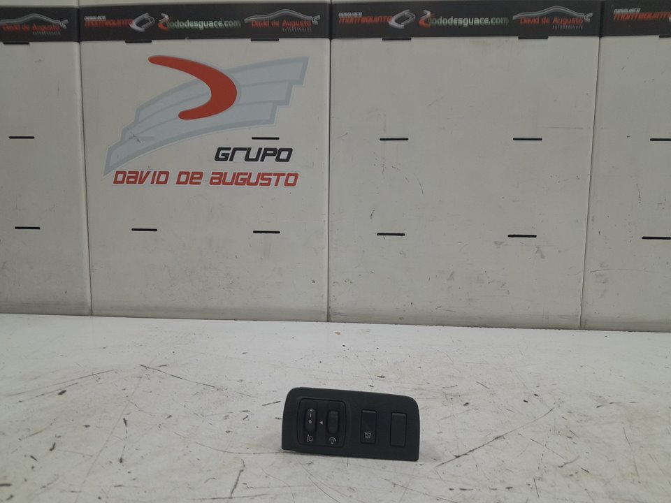 Mando regulacion intensidad cuadro instrumentos 1.5 dci