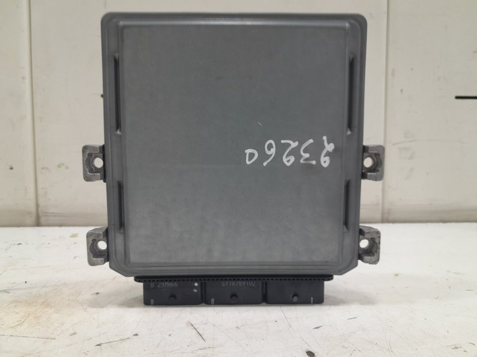 Centralita motor uce land rover discovery iv 2.7 td 4x4