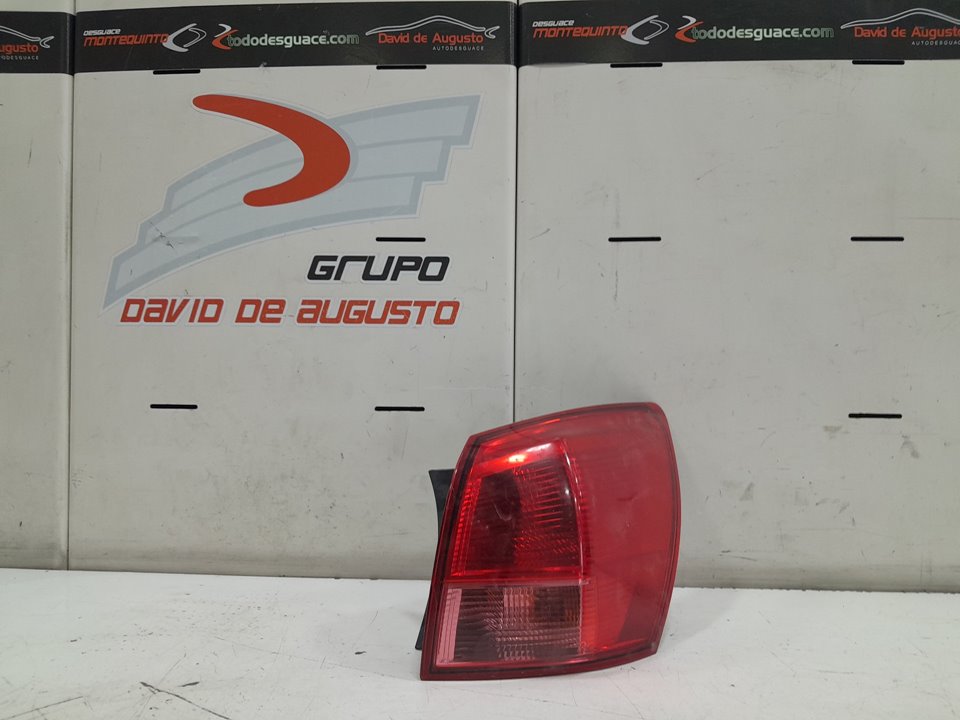 Piloto trasero derecho nissan qashqai  qashqai +2 i 1.5 dci