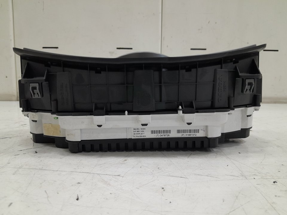 Cuadro instrumentos volvo v40 fastback d3
