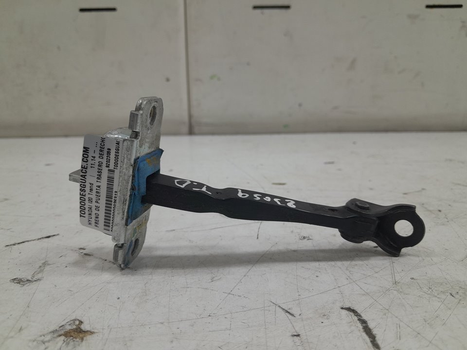 Freno de puerta trasero derecho hyundai i20 1.2
