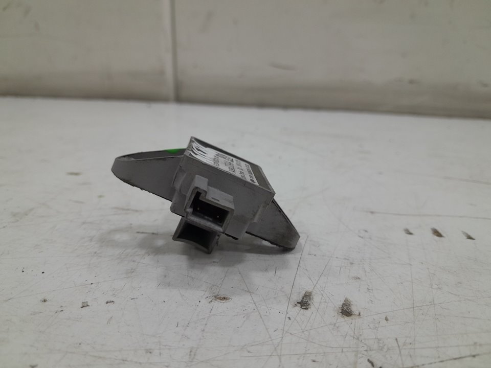 Sensor de impacto mercedes-benz clase c c 300 cdi 4matic (204.092)