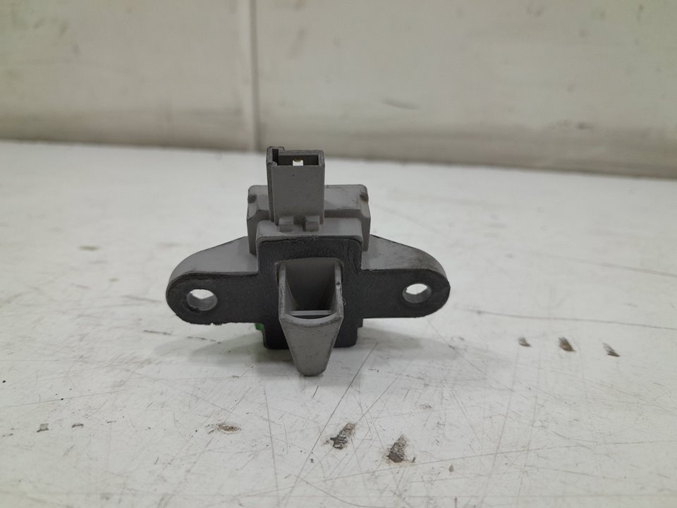 Sensor de impacto mercedes-benz clase c c 300 cdi 4matic (204.092)