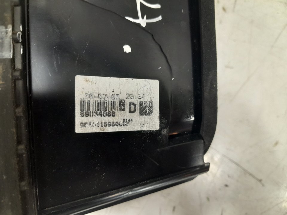 Piloto interior trasero derecho citroen c5 i 2.0 16v (dcrfnc dcrfnf)