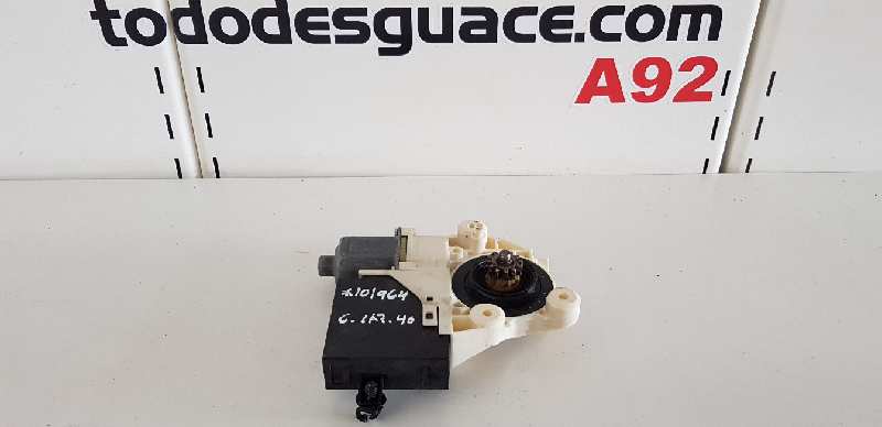  motor elevalunas trasero derecho   ford focus berlina (cap) ambiente (d) 1.8 tdci turbodiesel cat